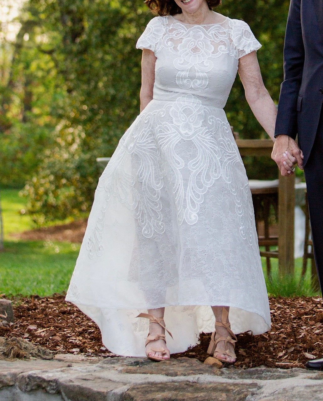 Monique Lhuillier Trunk Show Cap Sleeve Boatneck High-Low – Nearly