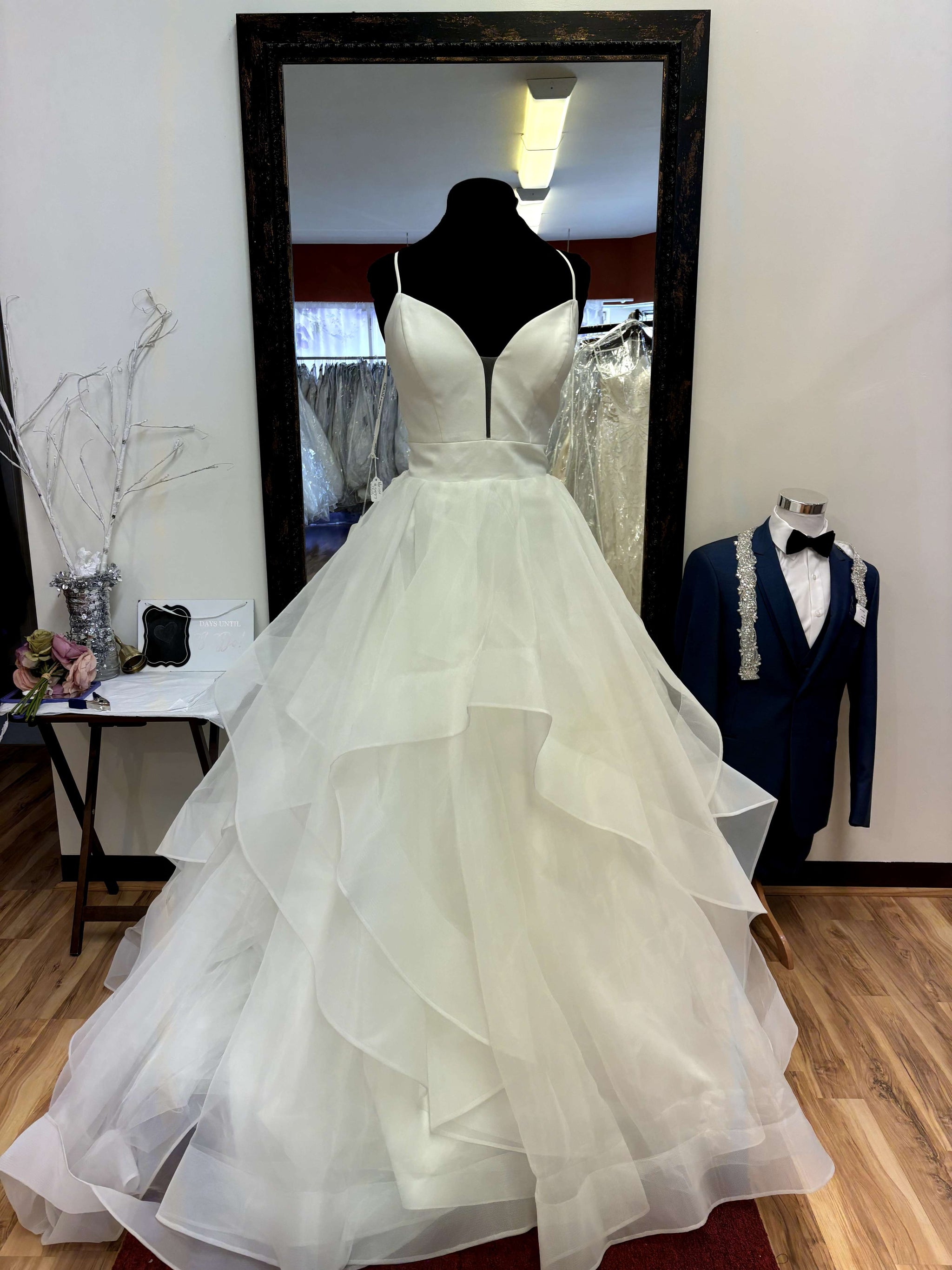 LOTSYOU ♥ Fiona Dress /追跡付 LOTSYOU☆韓国☆人気☆Fiona Dress ワンピース 2色/追跡あり