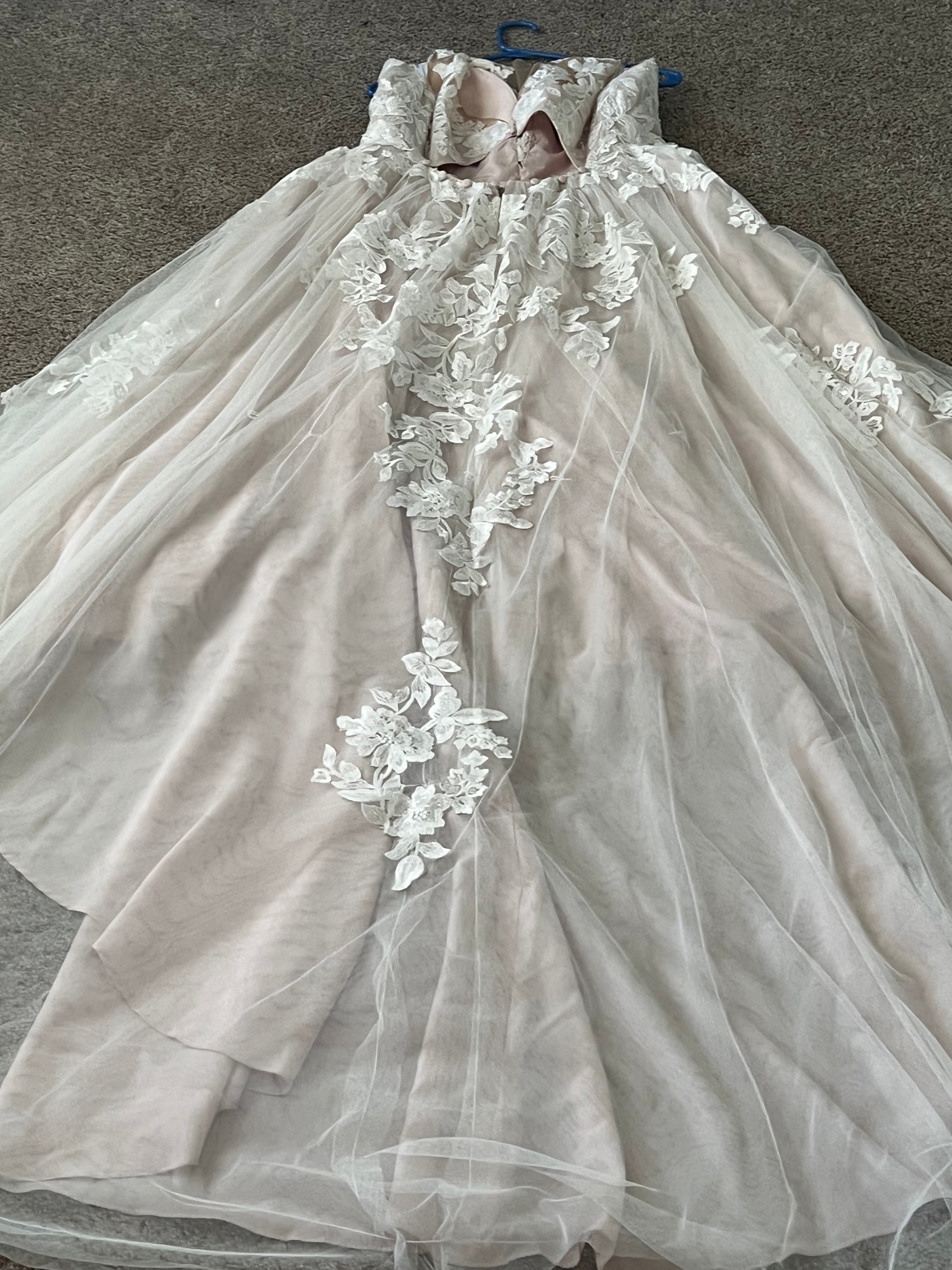 oleg-cassini-cwg924-blush-2023