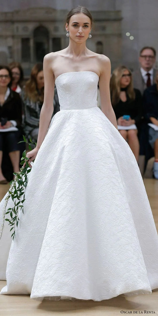 Oscar de la Renta 2018 spring bridal collection "London"