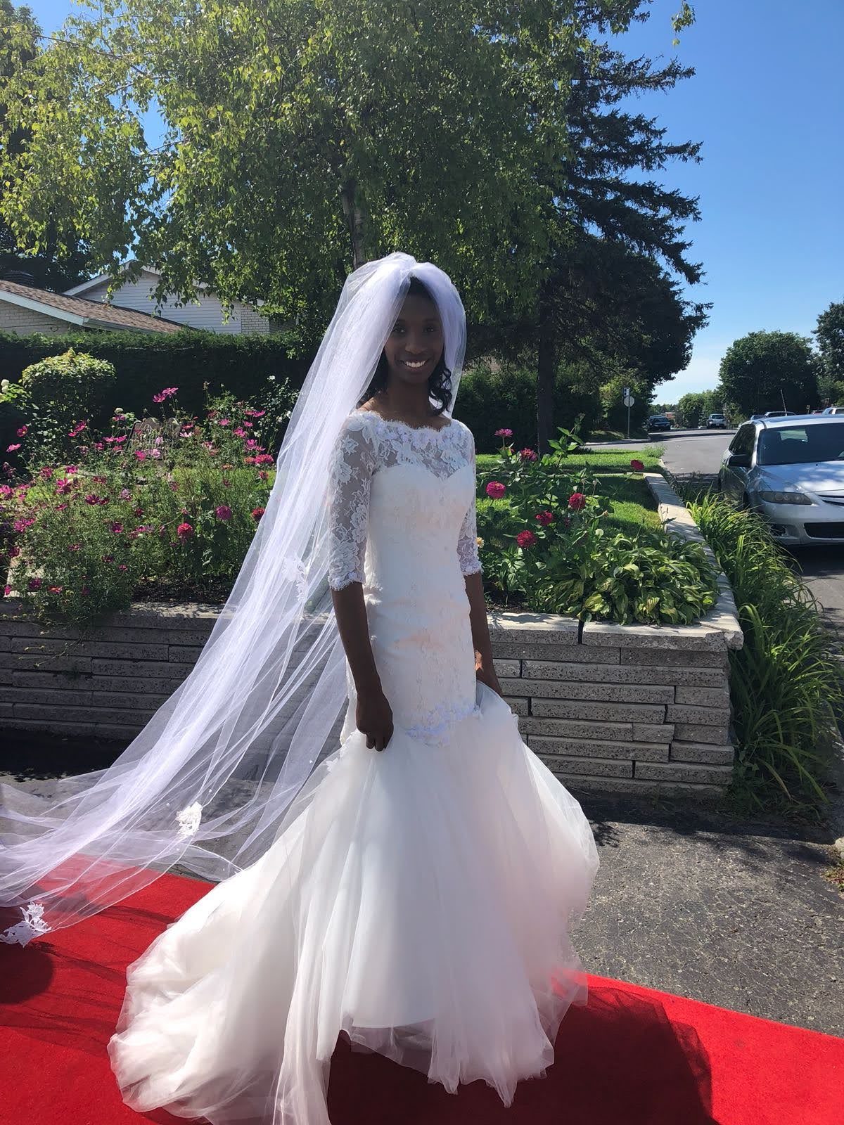 Boat Neck Lace Wedding Gown VN22010 Boat Neck-line Wedding Dress