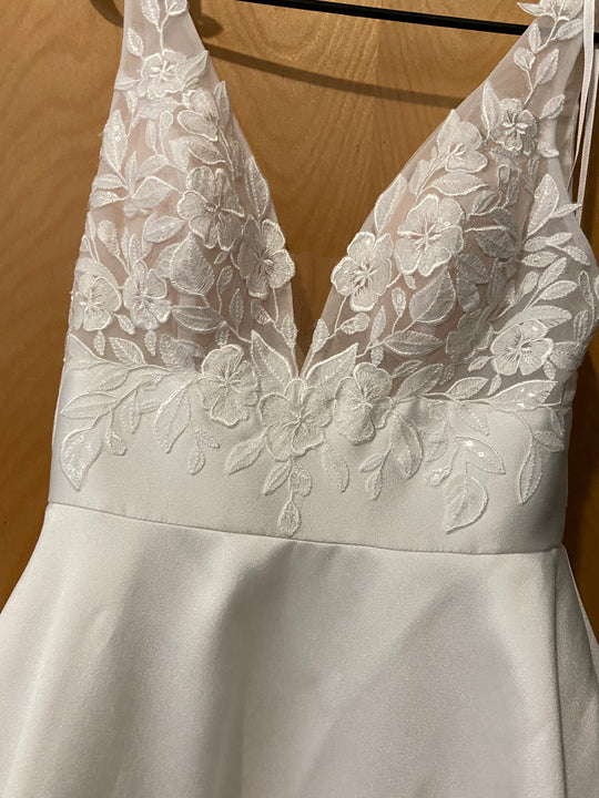 Private Label by G Gray Label Bridal 11128