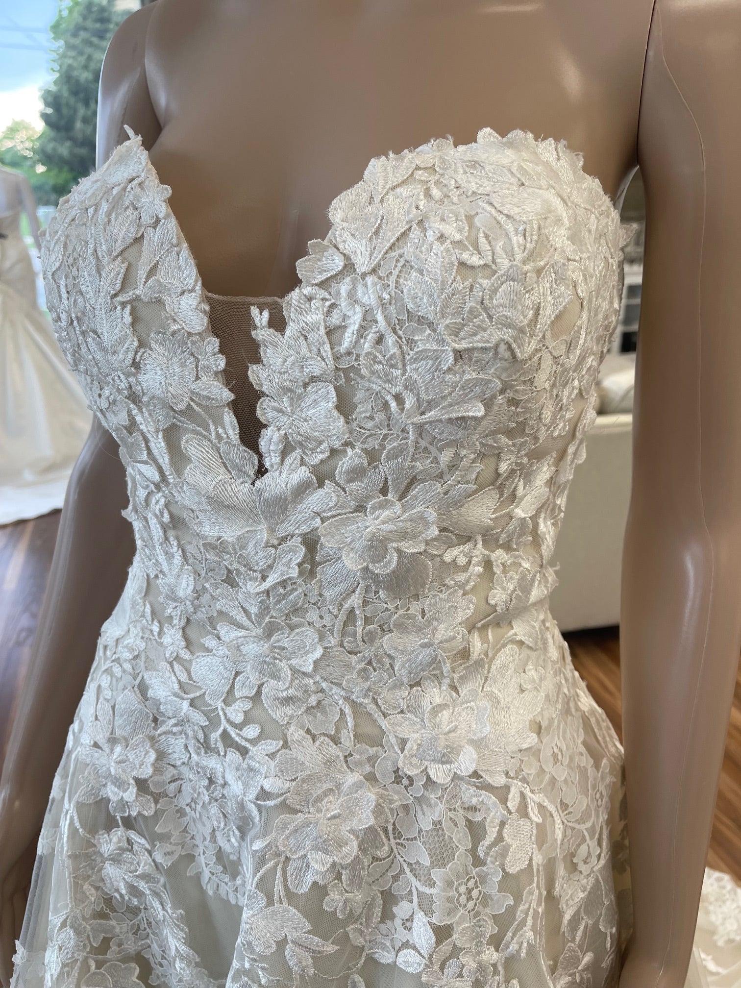 Pronovias Elcira – Nearly Newlywed