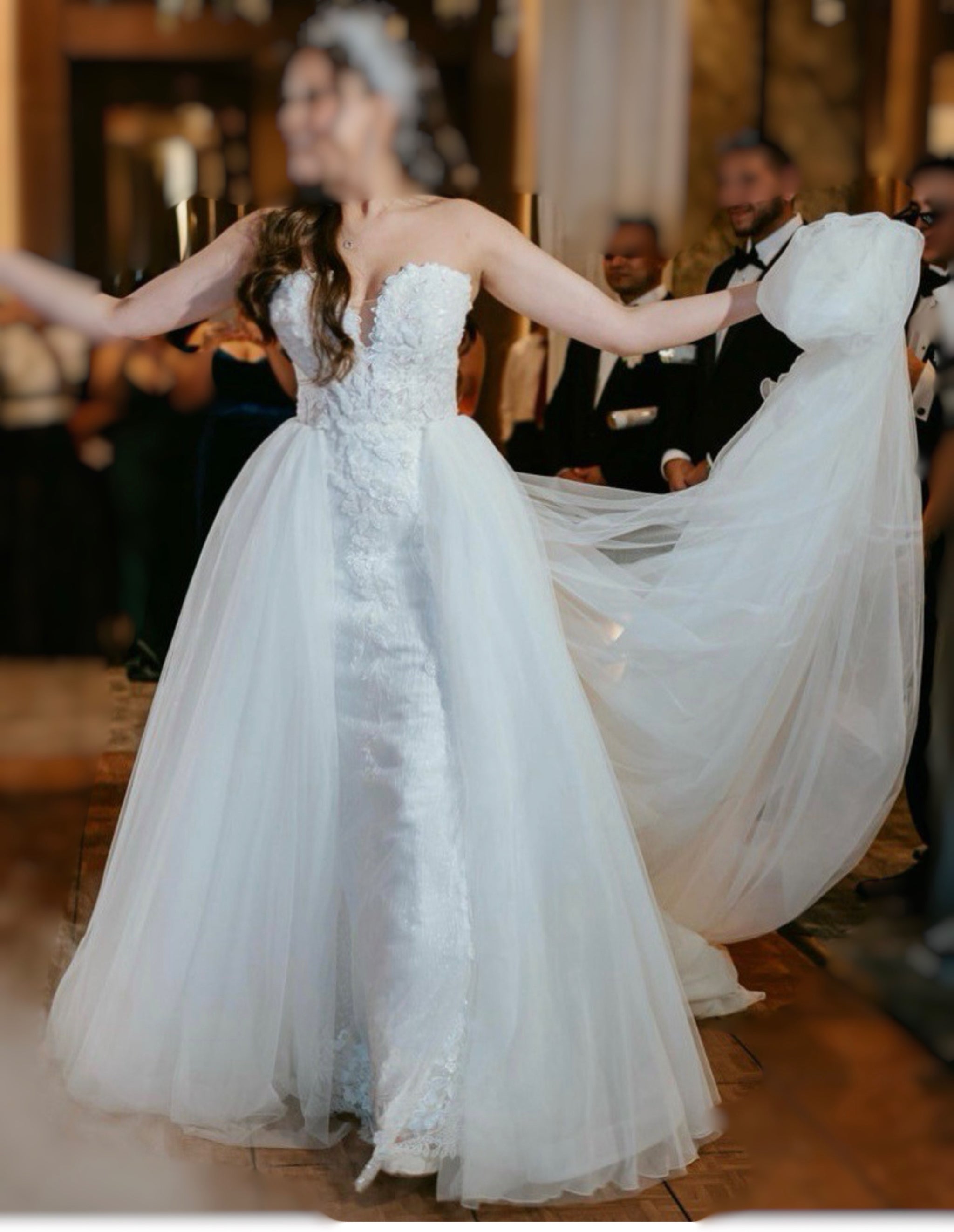Pronovias Aethra – Nearly Newlywed