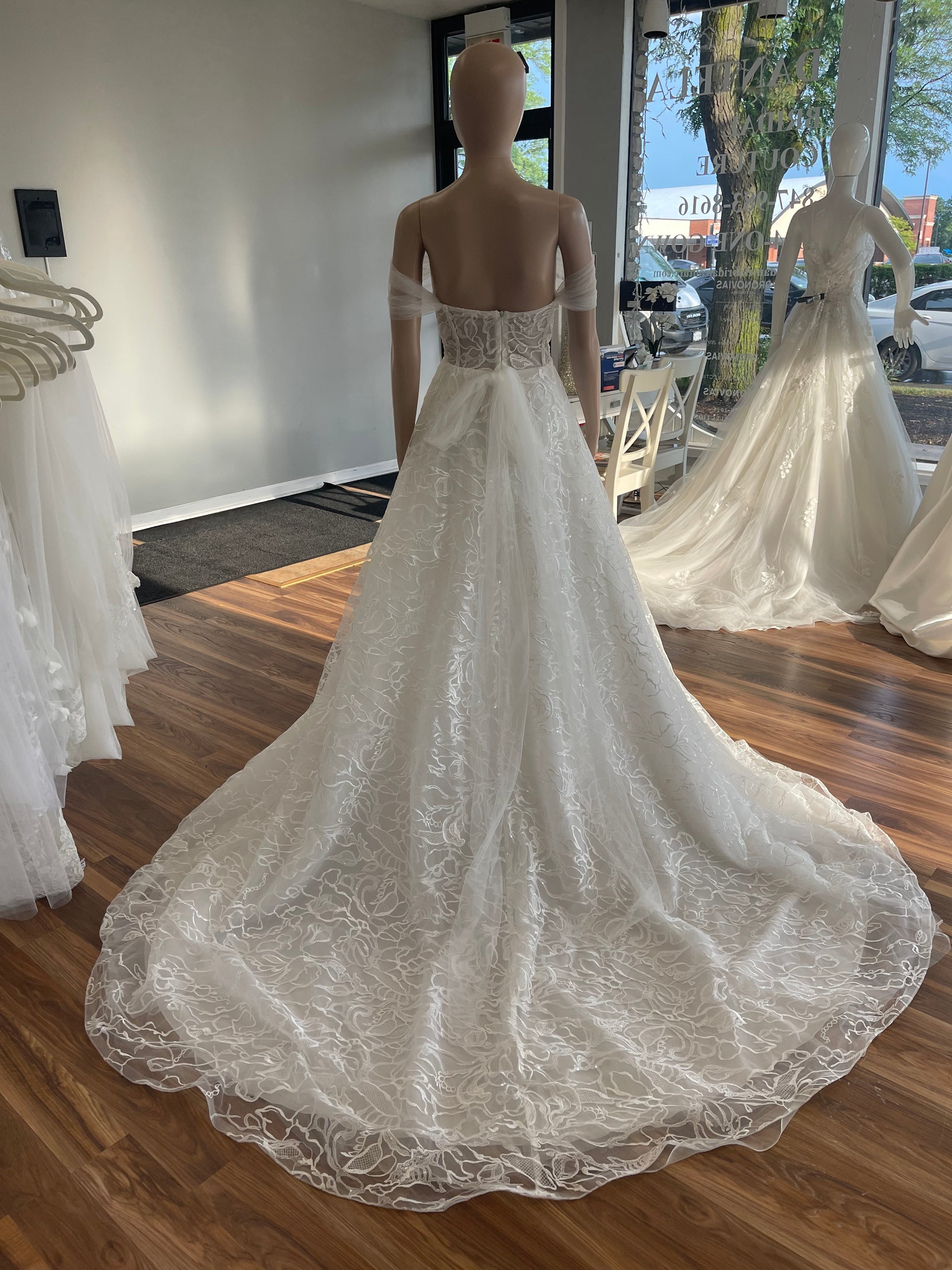 Pronovias POLARIS  Nearly Newlywed