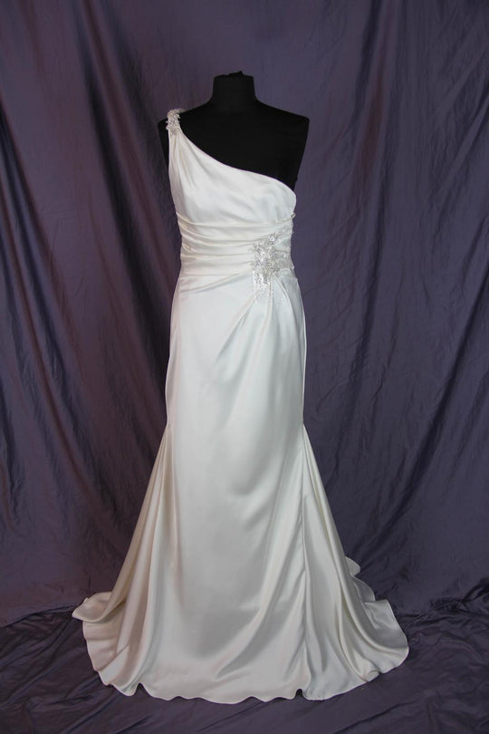 Pronovias Ugarte