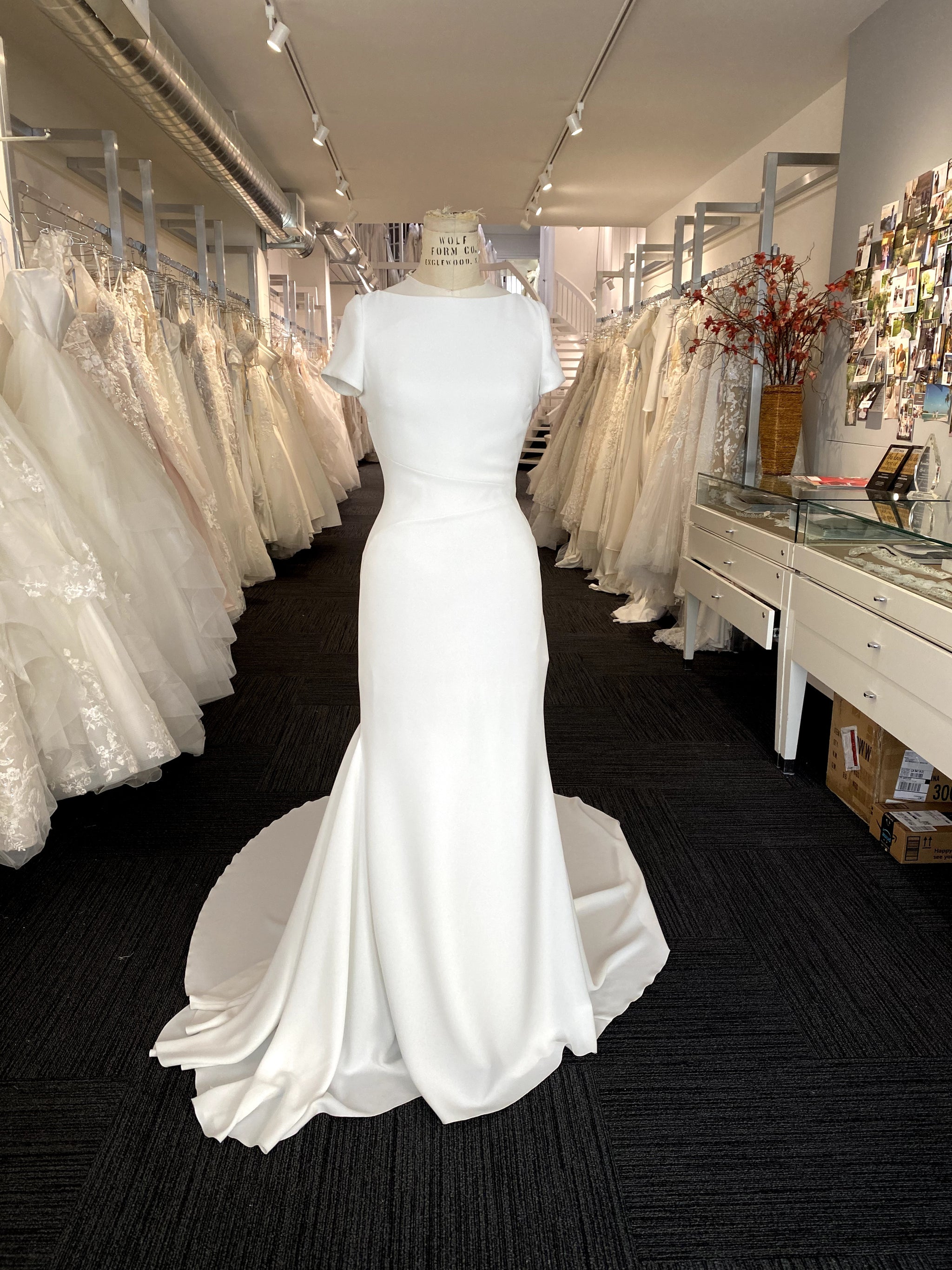 Atelier pronovias valeria best sale