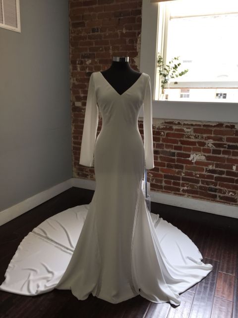 Pronovias Bianca Nearly Newlywed