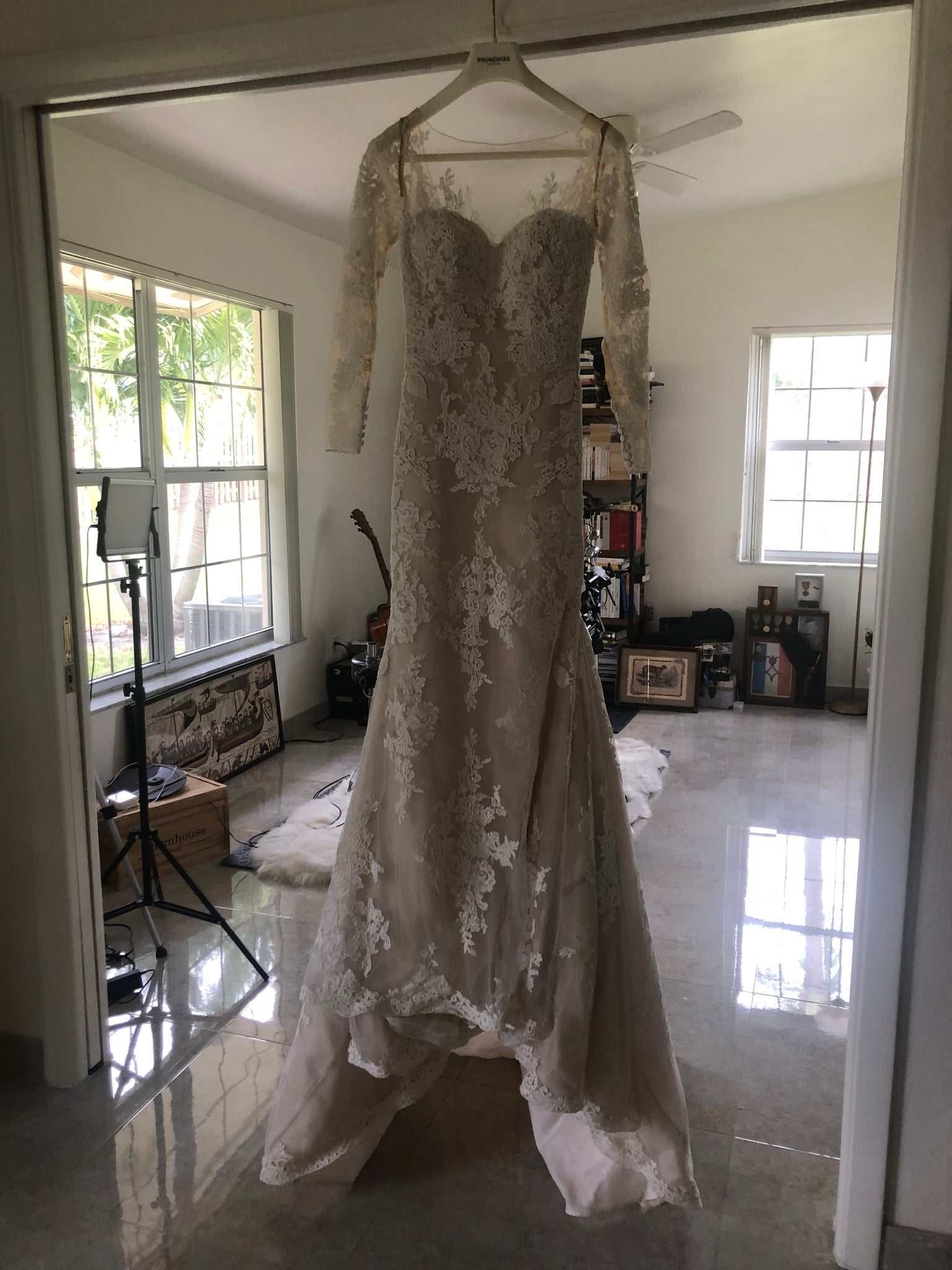 Pronovias Tibet – Nearly Newlywed