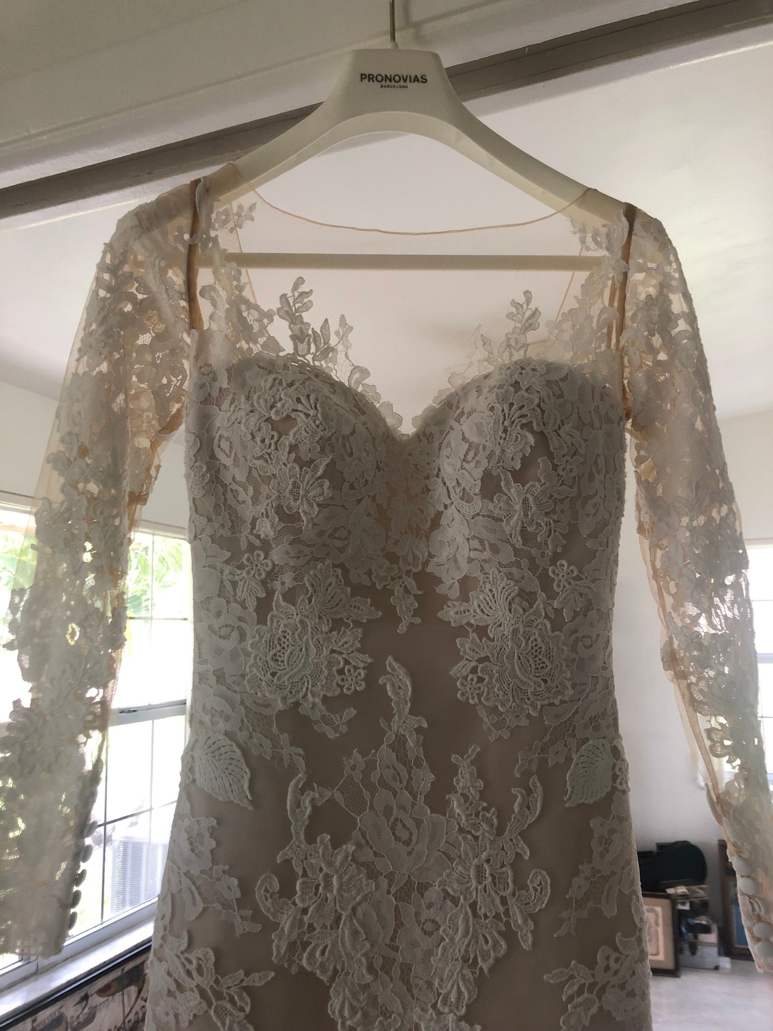 Pronovias Tibet – Nearly Newlywed