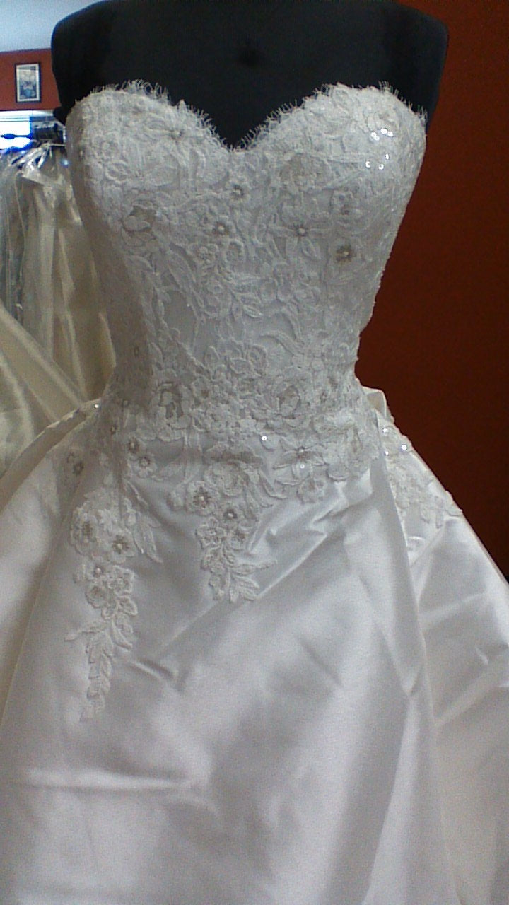 Pronovias Phoenicia – Nearly Newlywed Pronovias Phoenicia – Nearly Newlywed