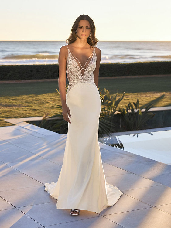 Pronovias Iris – Nearly Newlywed