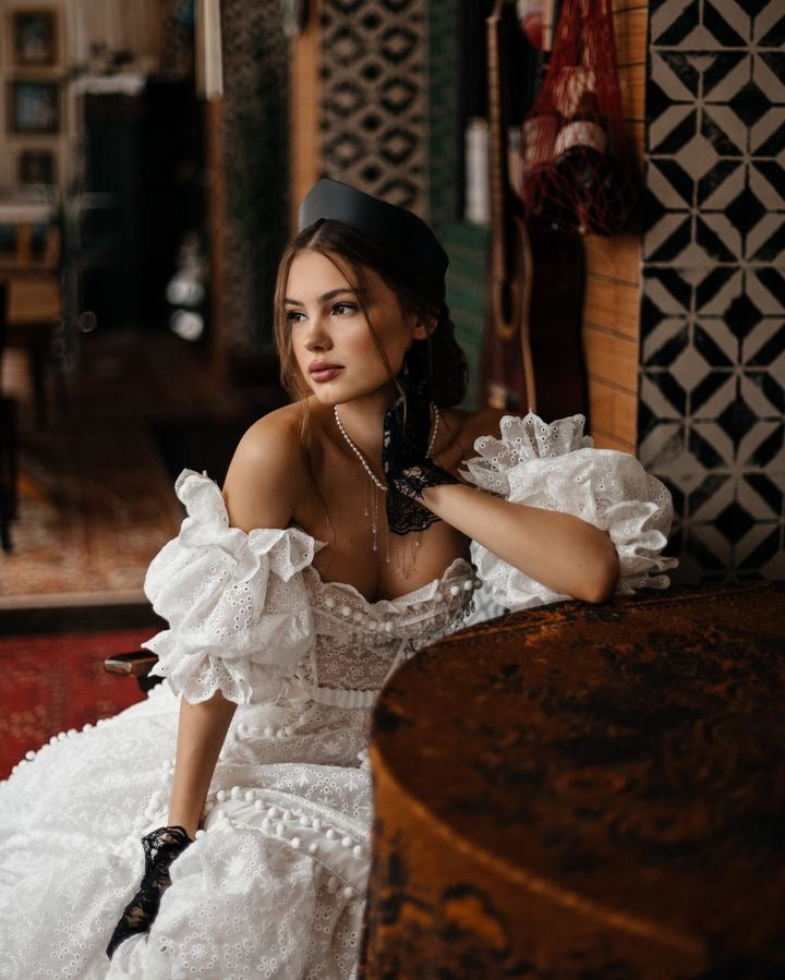 Rara Avis Omela – Nearly Newlywed