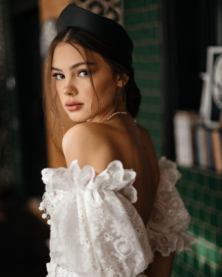 Rara Avis Omela – Nearly Newlywed