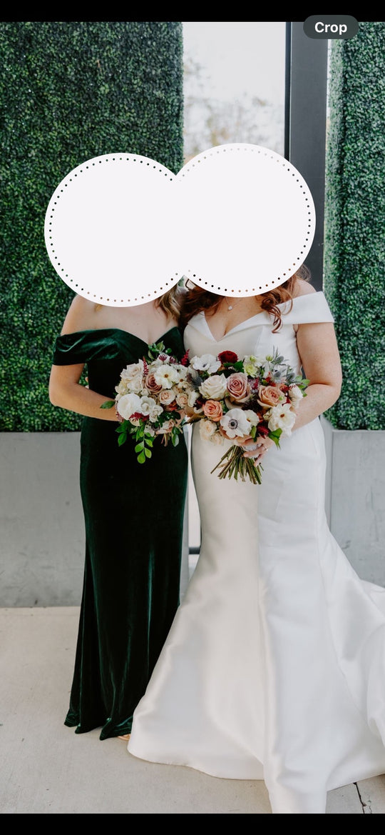 Revelry Bardot Emerald(613) Velvet Off the Shoulder