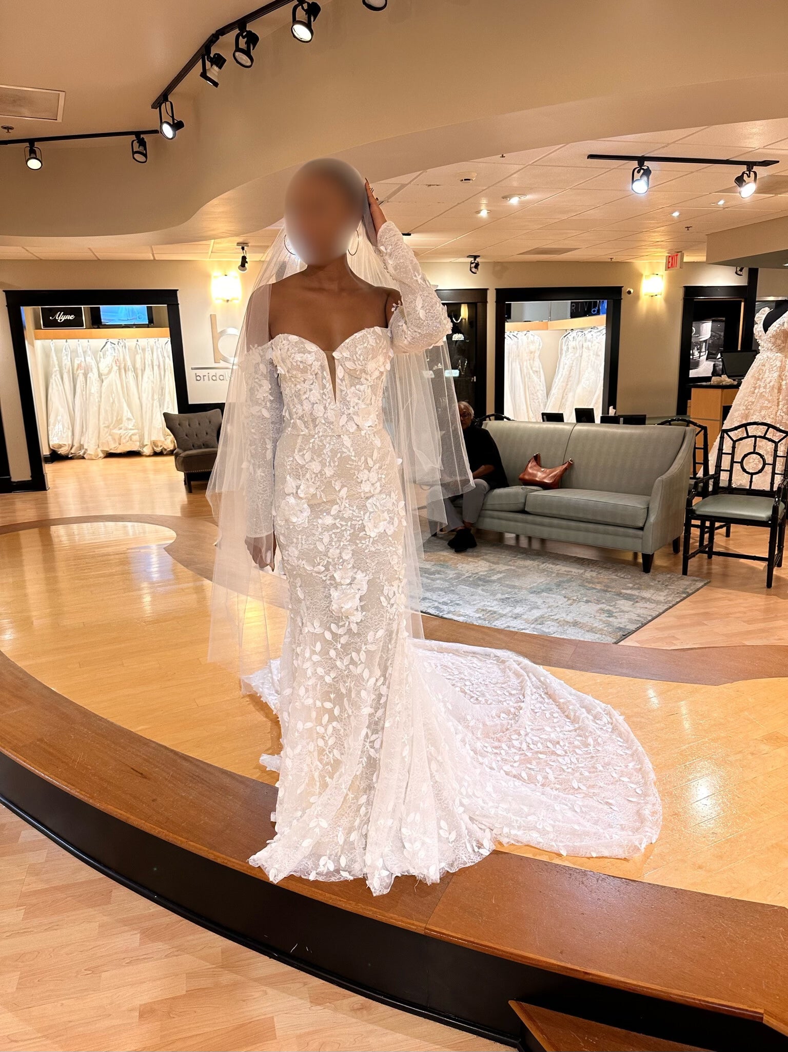 New, Used, & Sample Wedding Dresses - Nearly Newlywed New, Used, & Sample Wedding Dresses - Nearly Newlywed
