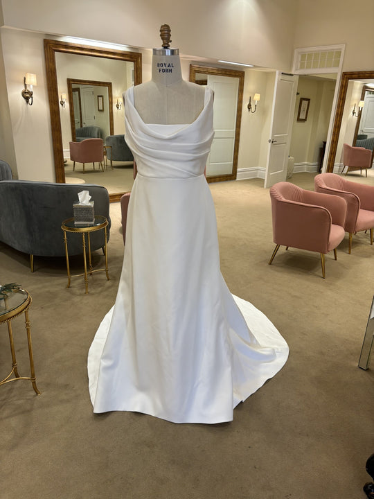 Romona Keveza RK2383