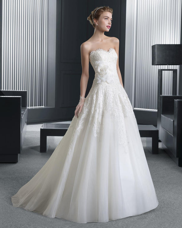 Rosa Clara Reflejo – Nearly Newlywed