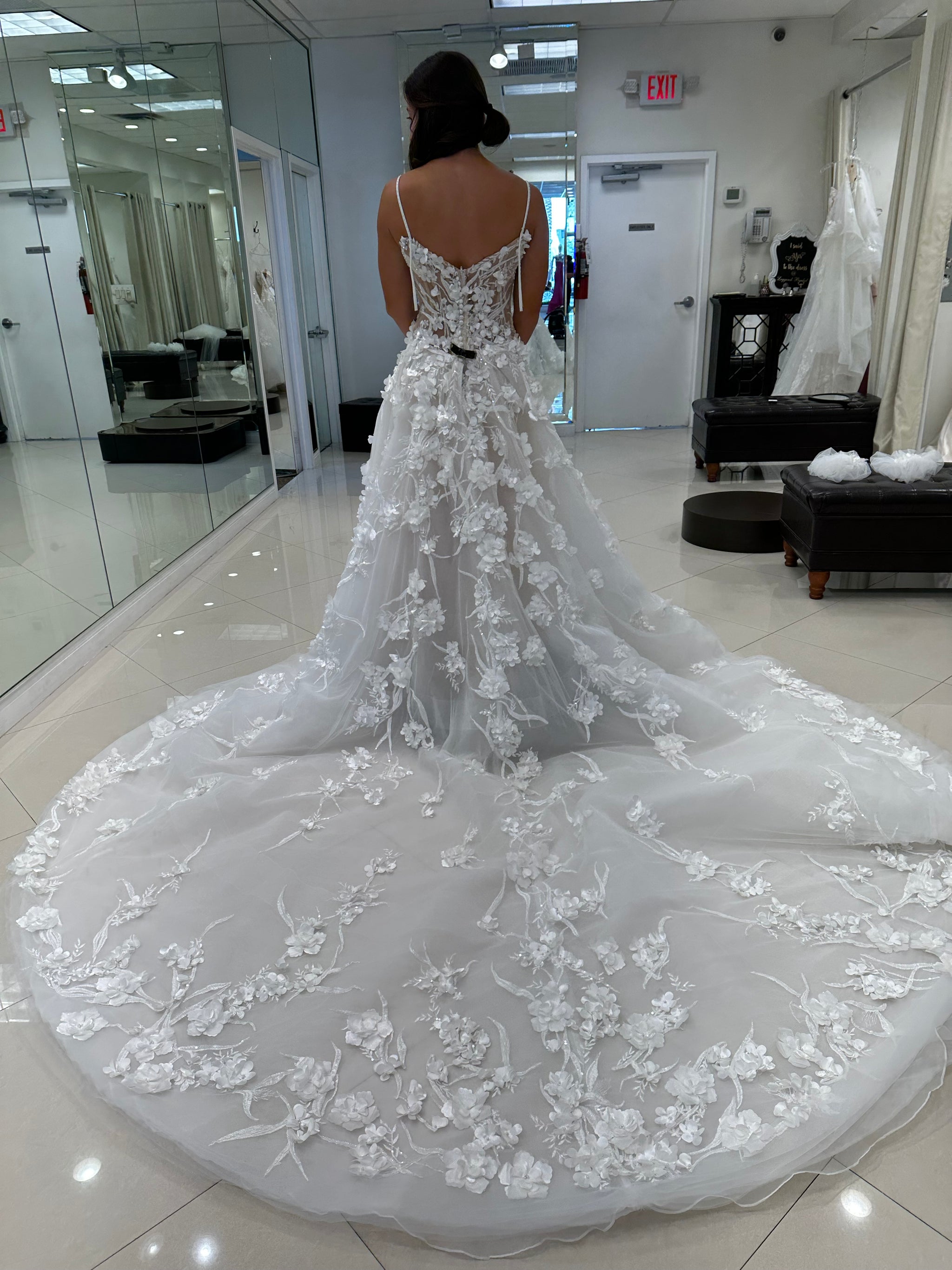 elegant lace blossom hill
