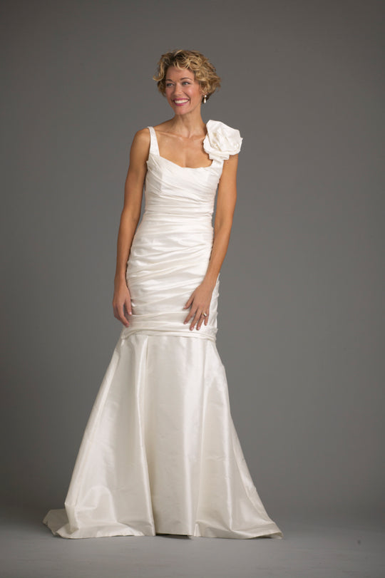 Siri 9384 San Clemente Bridal Gown