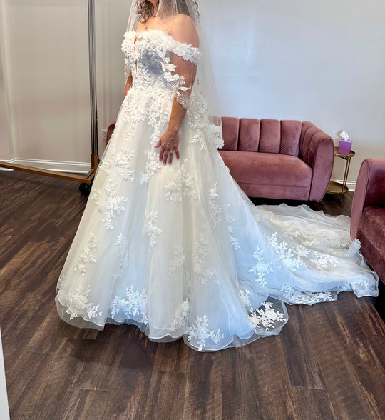 Sophia Tolli Angel ST631