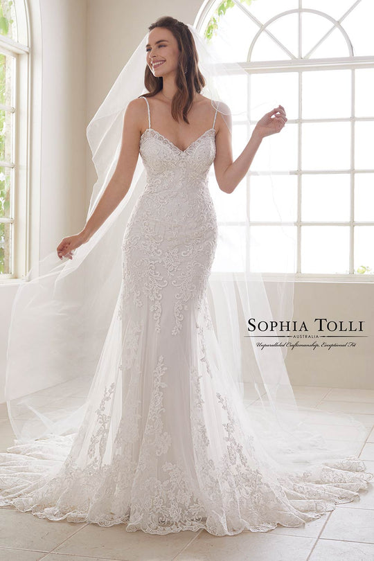 Sophia Tolli y21833