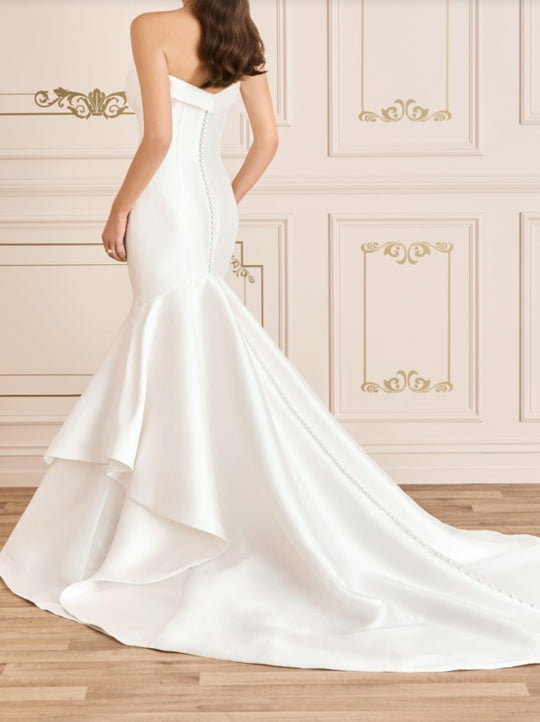 Sophia Tolli Y12026