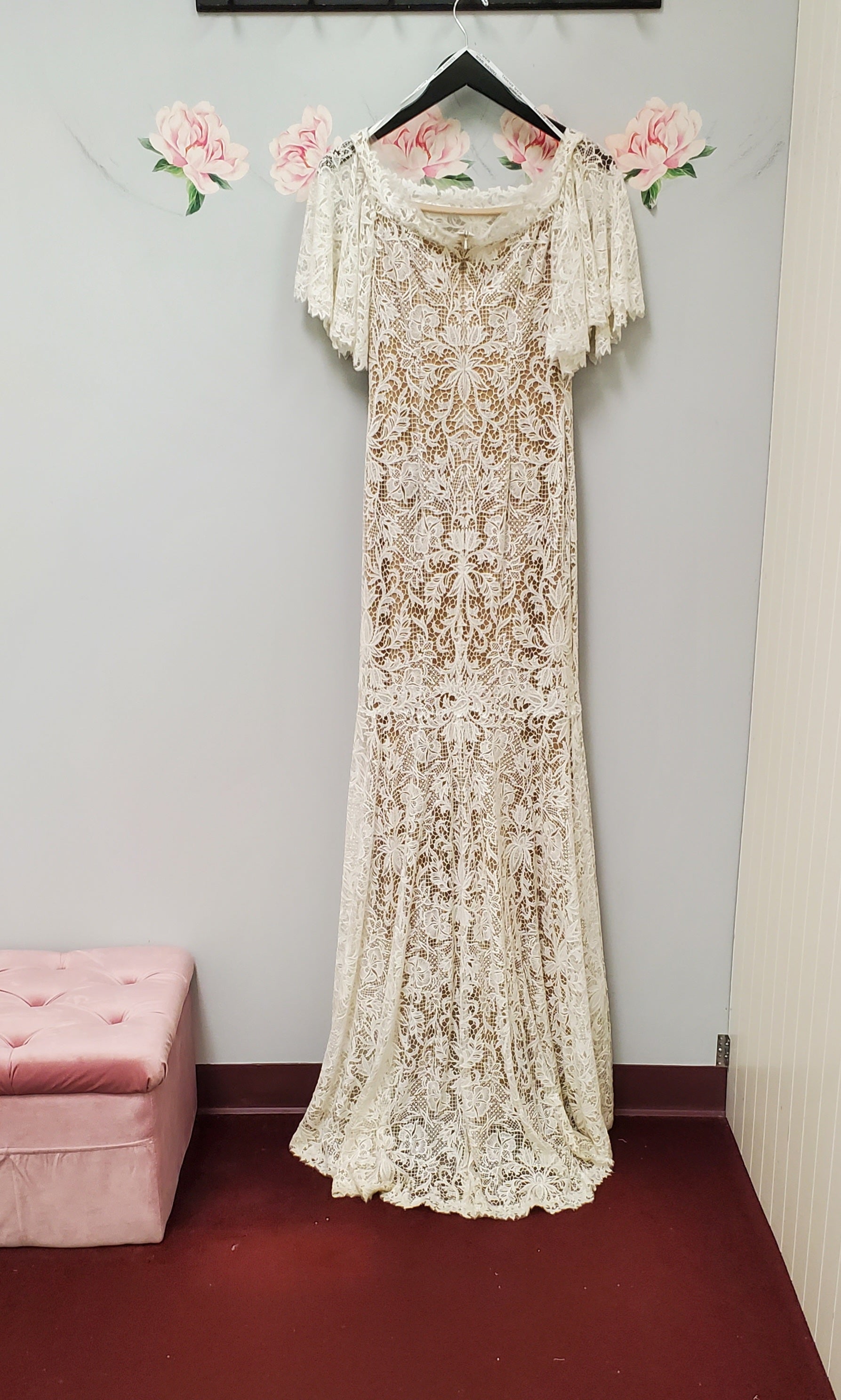 Tadashi Shoji BN220064LBR(D) RUN62825 – Nearly Newlywed