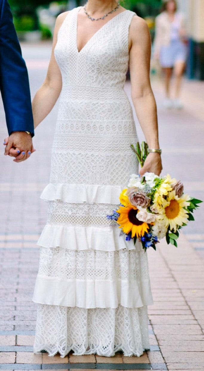 Tadashi Shoji Cabriole – Nearly Newlywed