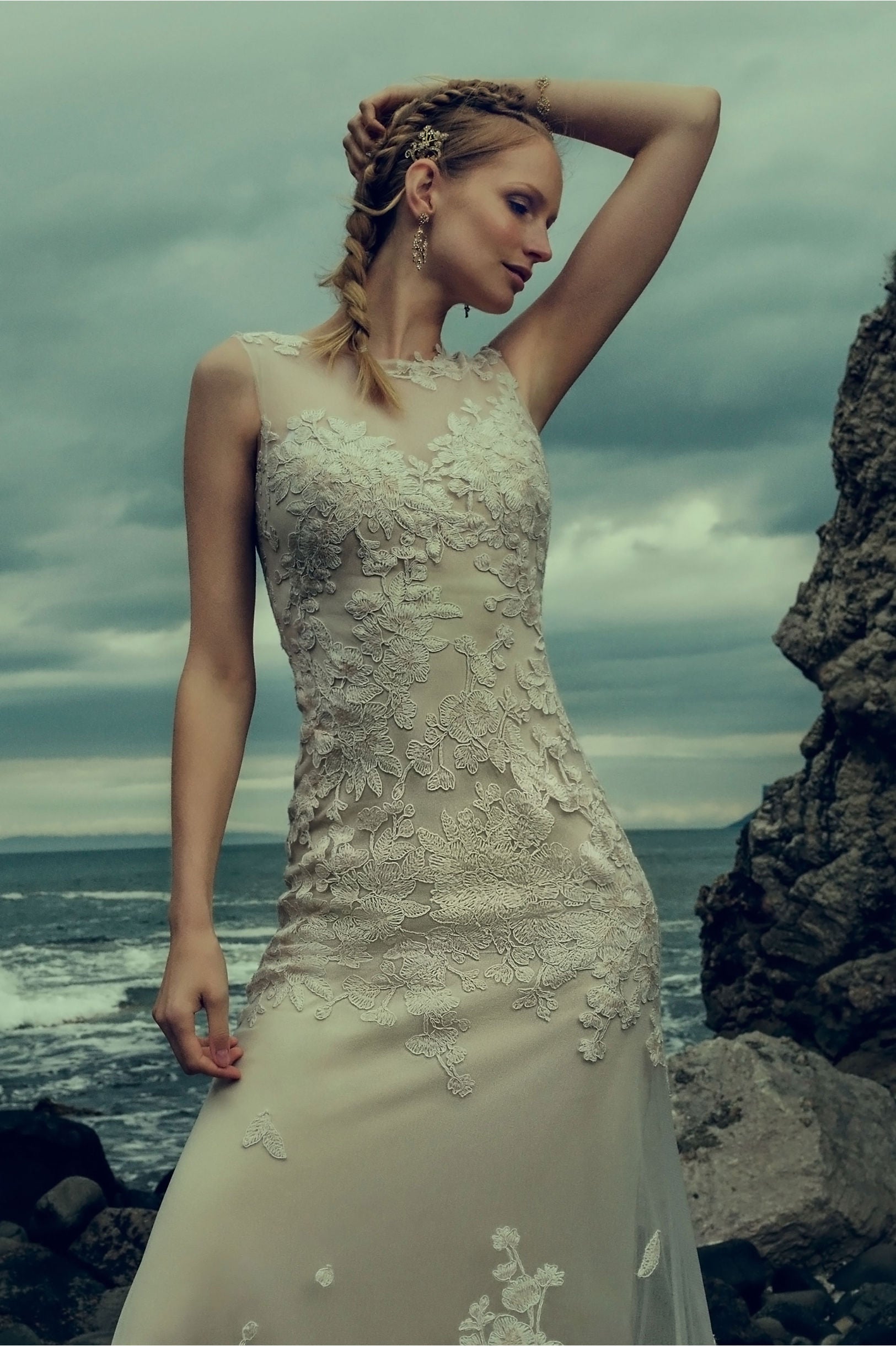 Tadashi Shoji Christiane – Nearly Newlywed