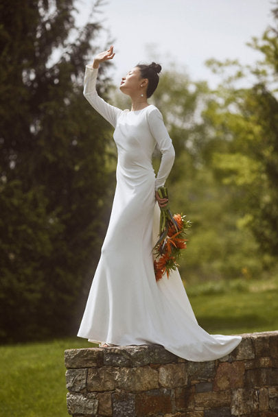 Tadashi Shoji Maven – Nearly Newlywed
