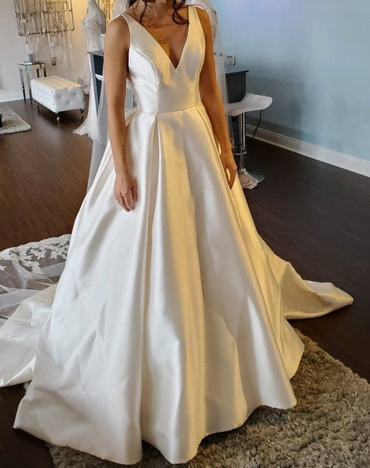 Tara Keely Laia Gown