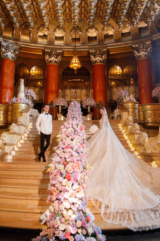 The Atelier by Jimmy Choo The Margaret