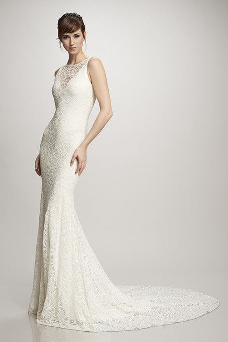 Theia 890191 Daphne – Nearly Newlywed1