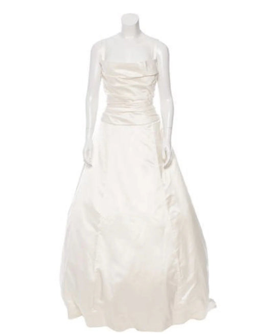 Vera Wang 2003 Crumb Catcher