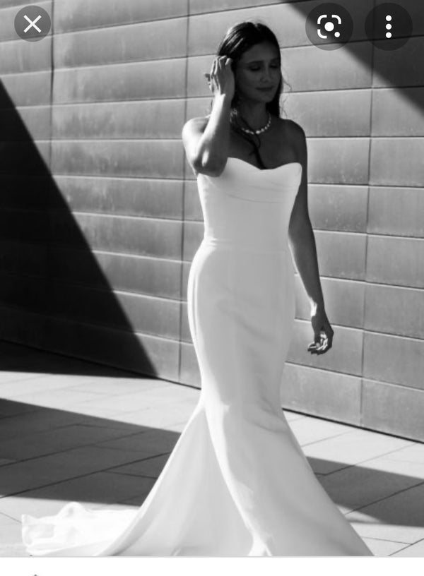 vera-wang-ava-112019-2020- 