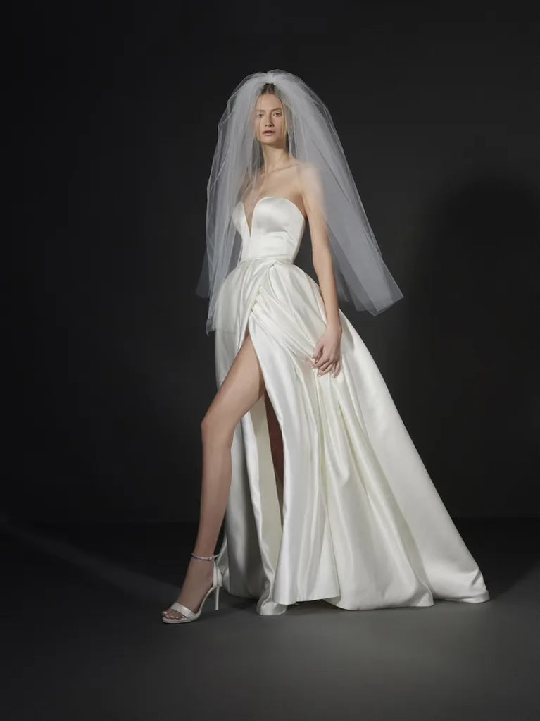 Vera Wang Matis