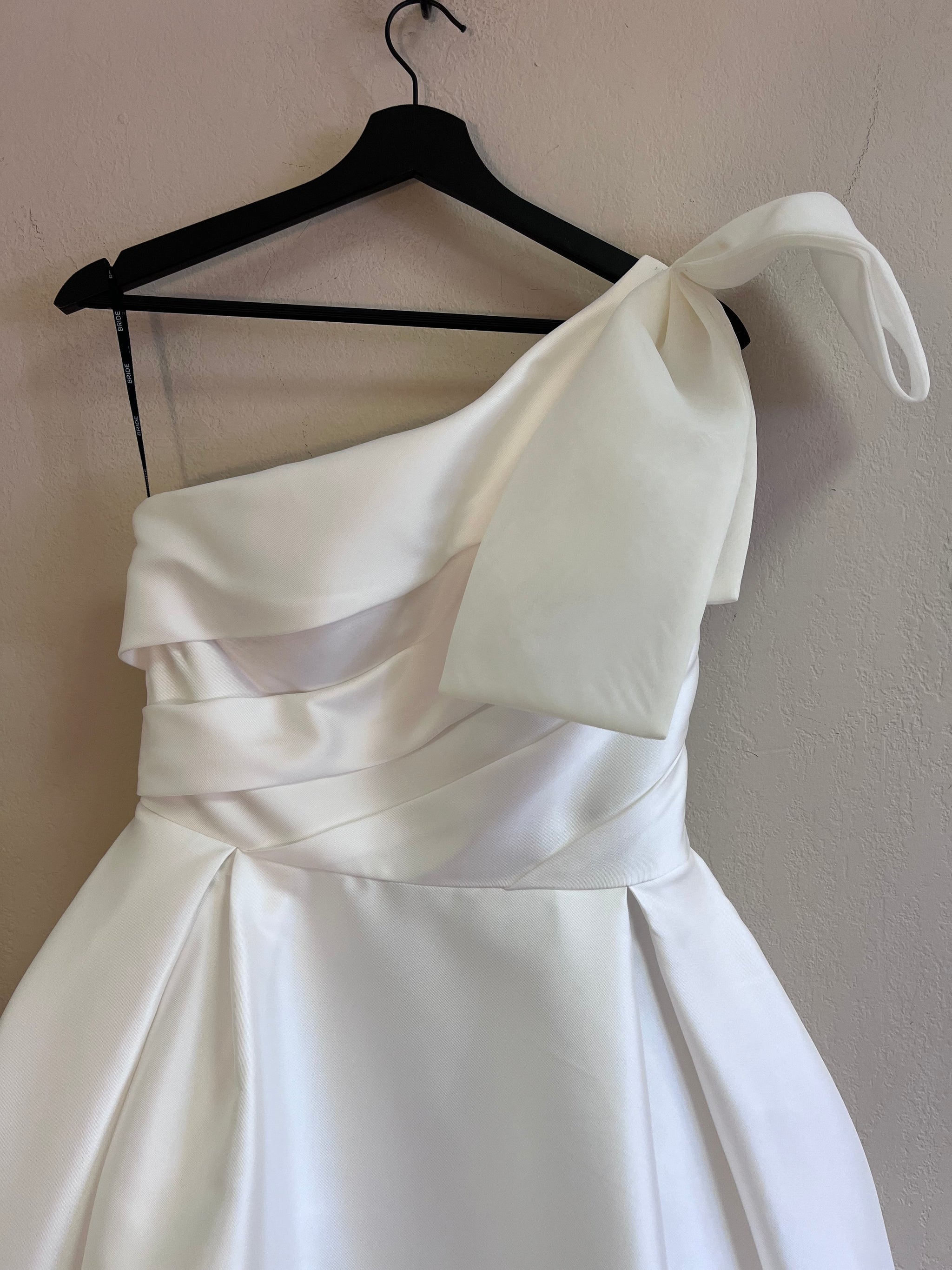 Vera Wang Pelagia Nearly Newlywed Vera Wang Pelagia Nearly Newlywed