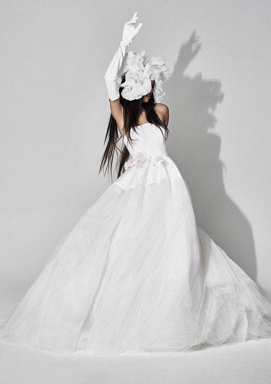 Vera Wang Powder – Nearly Newlywed