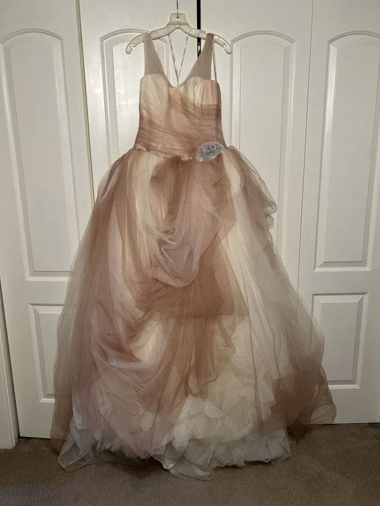 Vera Wang Tulle BG W/Tossed Skirt