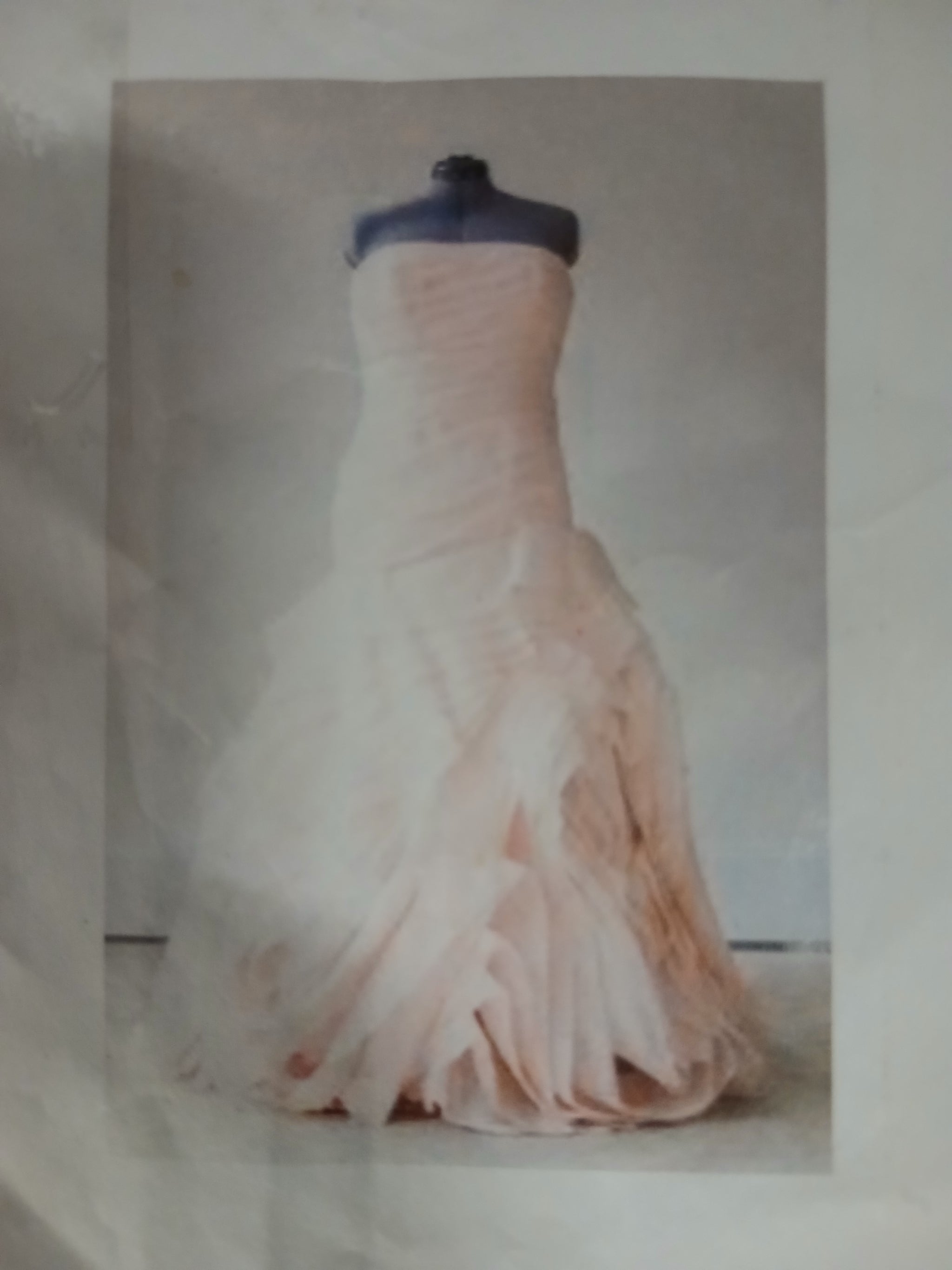 Vera Wang VW351011 – Nearly Newlywed
