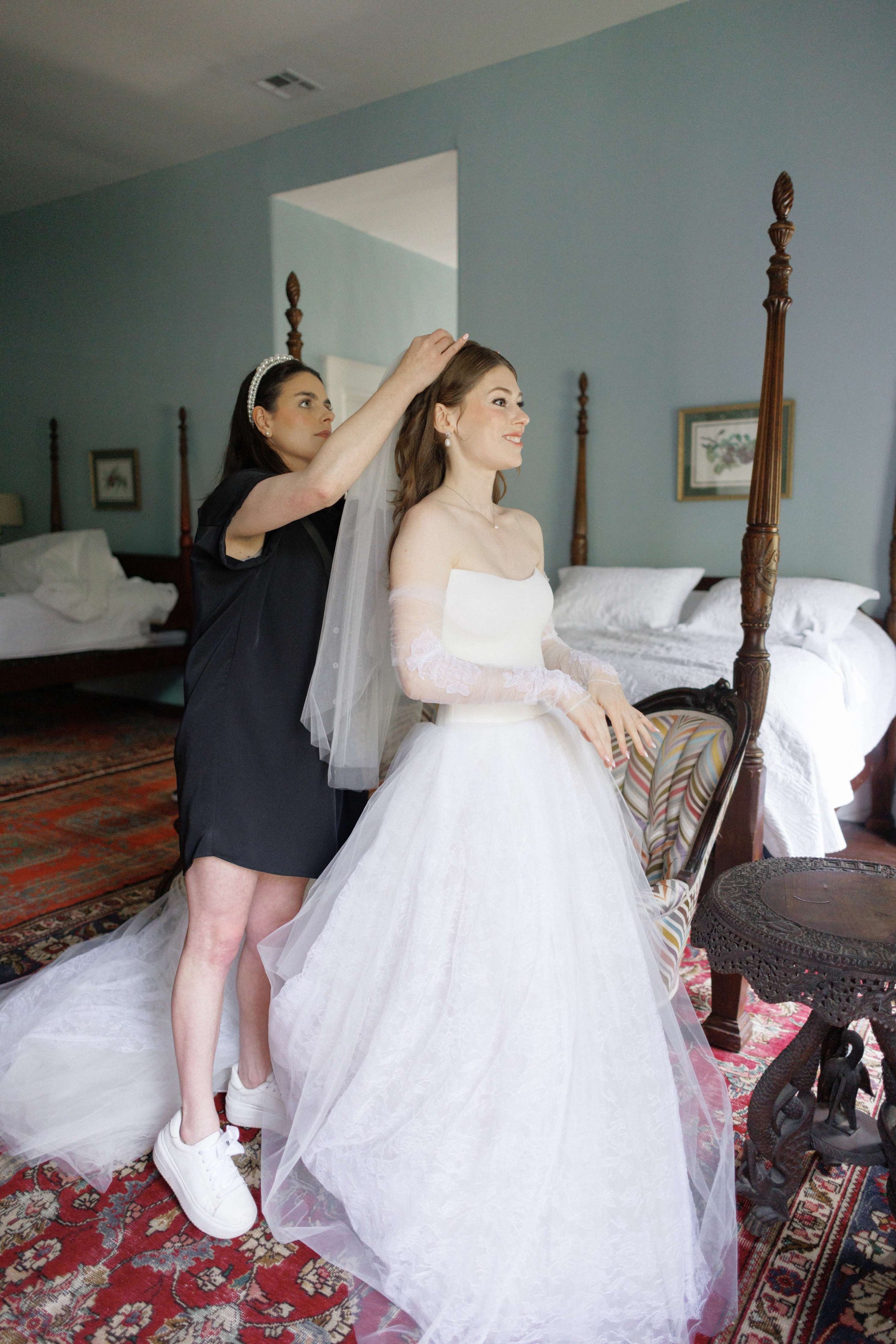 . VERA WANG. プレート23 フローラルリーフ2枚 Vera Wang Flore, 2023 – Nearly Newlywed