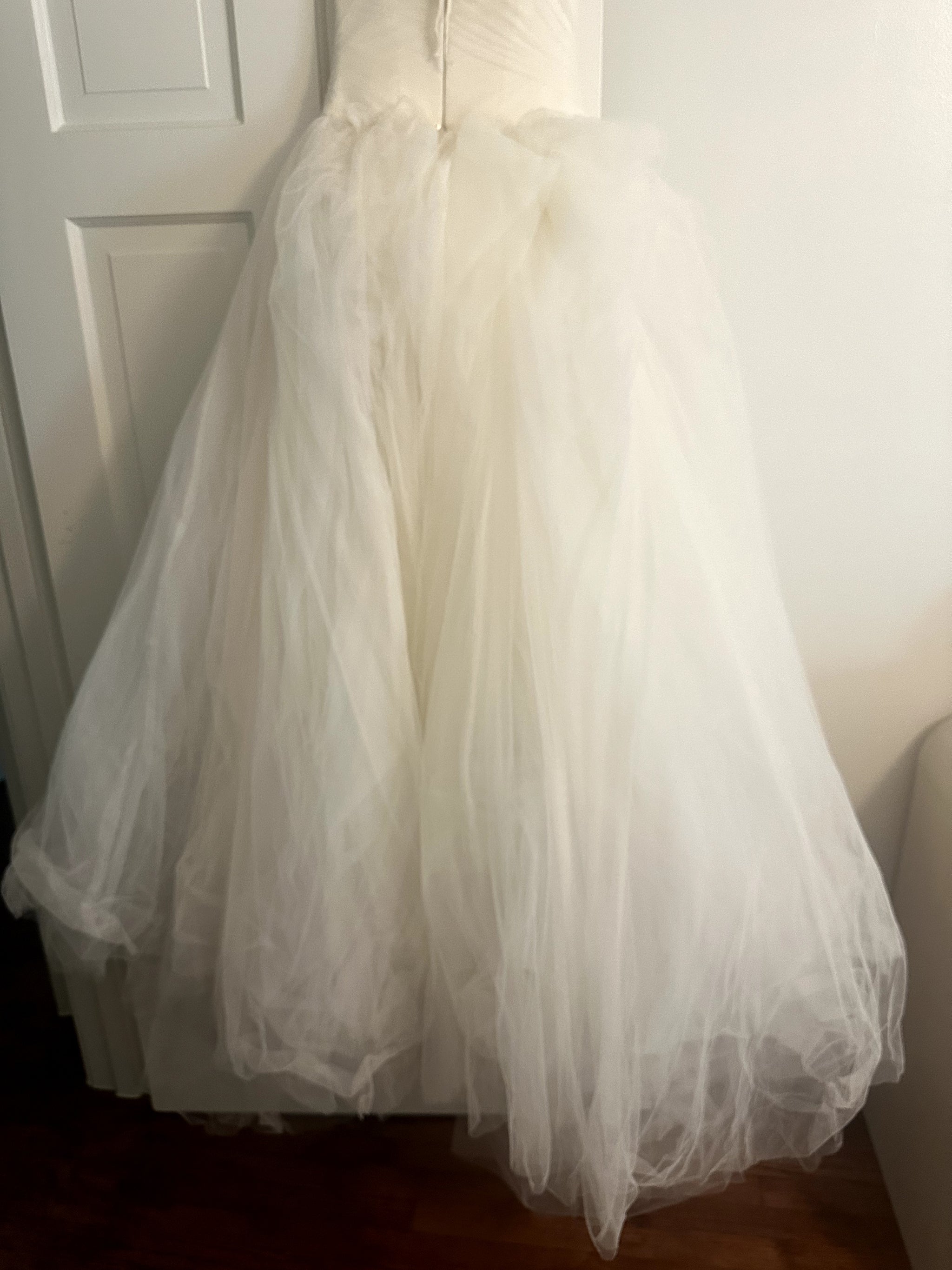 Vera Wang Octavia – Nearly Newlywed