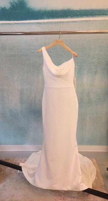 【75％オフの美品】VERA WANG ウェディングドレス FLORIANA 75％オフの美品】VERA WANG ウェディングドレス FLORIANA