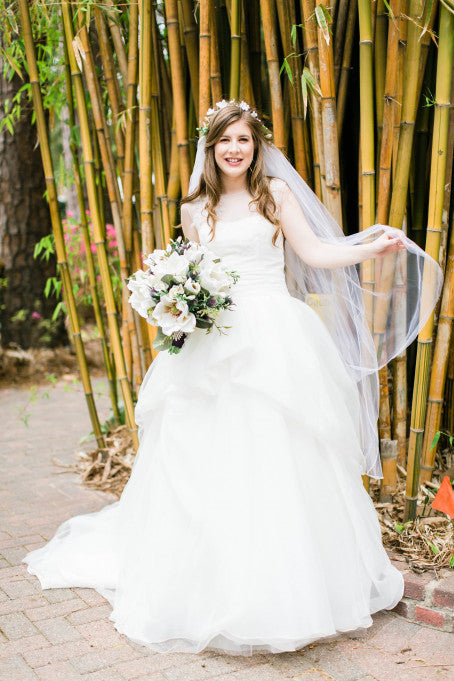 Vera Wang VW351315 – Nearly Newlywed