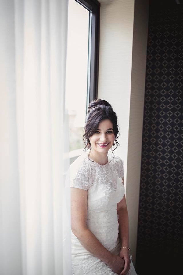 Vera Wang White Short Sleeve Lace – Nearly Newlywed