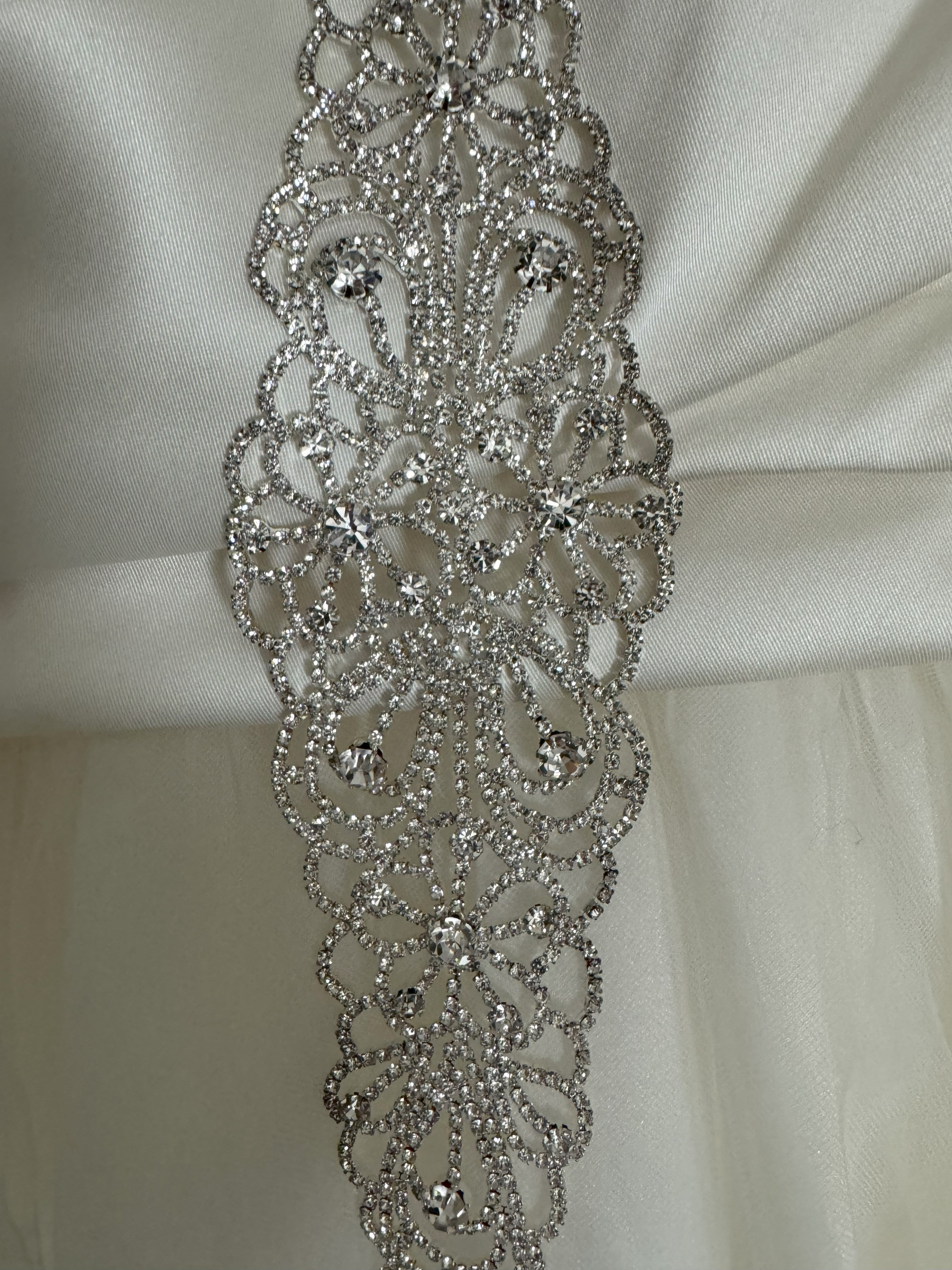 Vera Wang White VW351169 – Nearly Newlywed