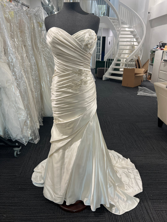 White One / W1 Janelle