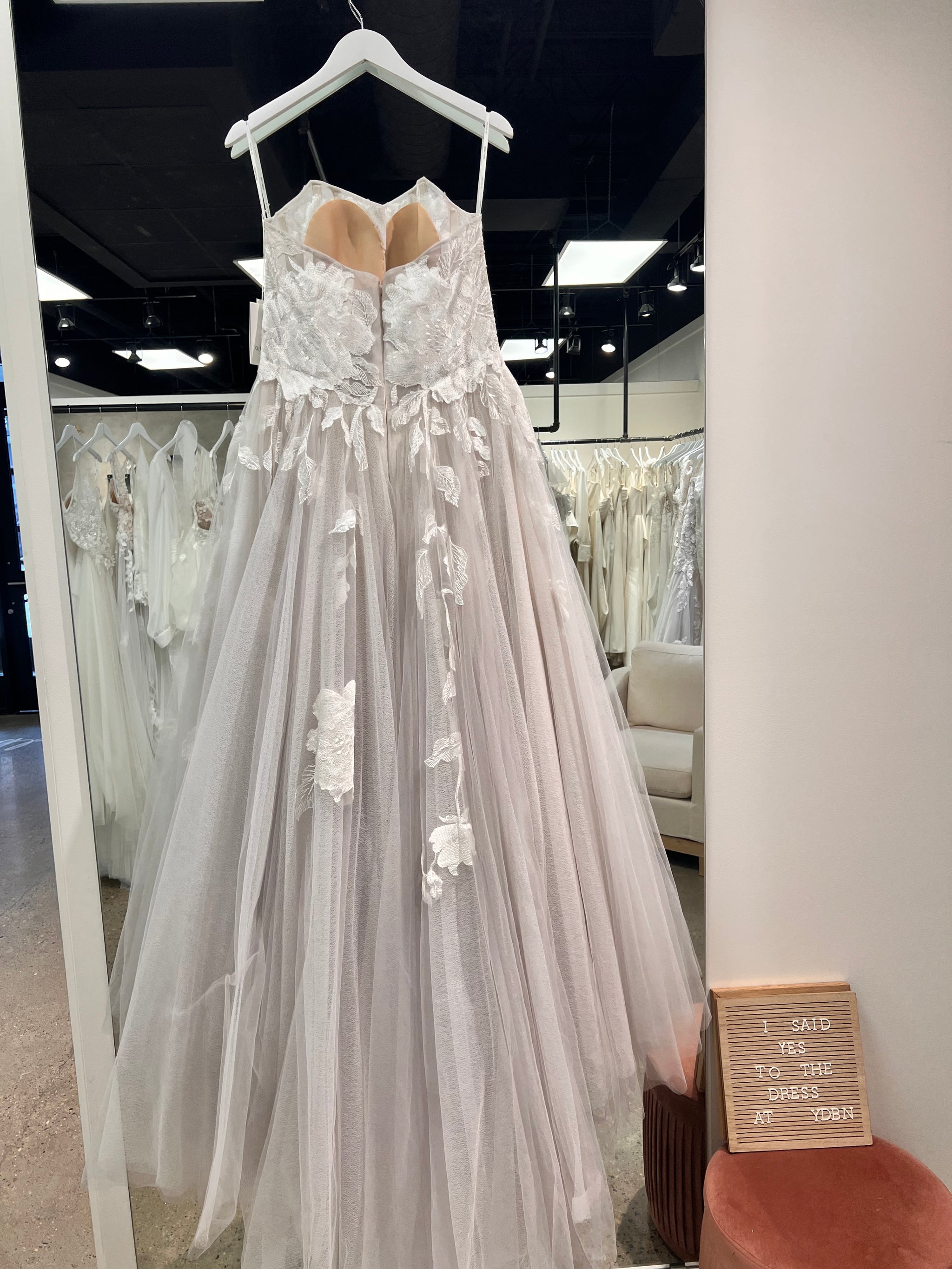 WILLOWBY 52732 – Nearly Newlywed