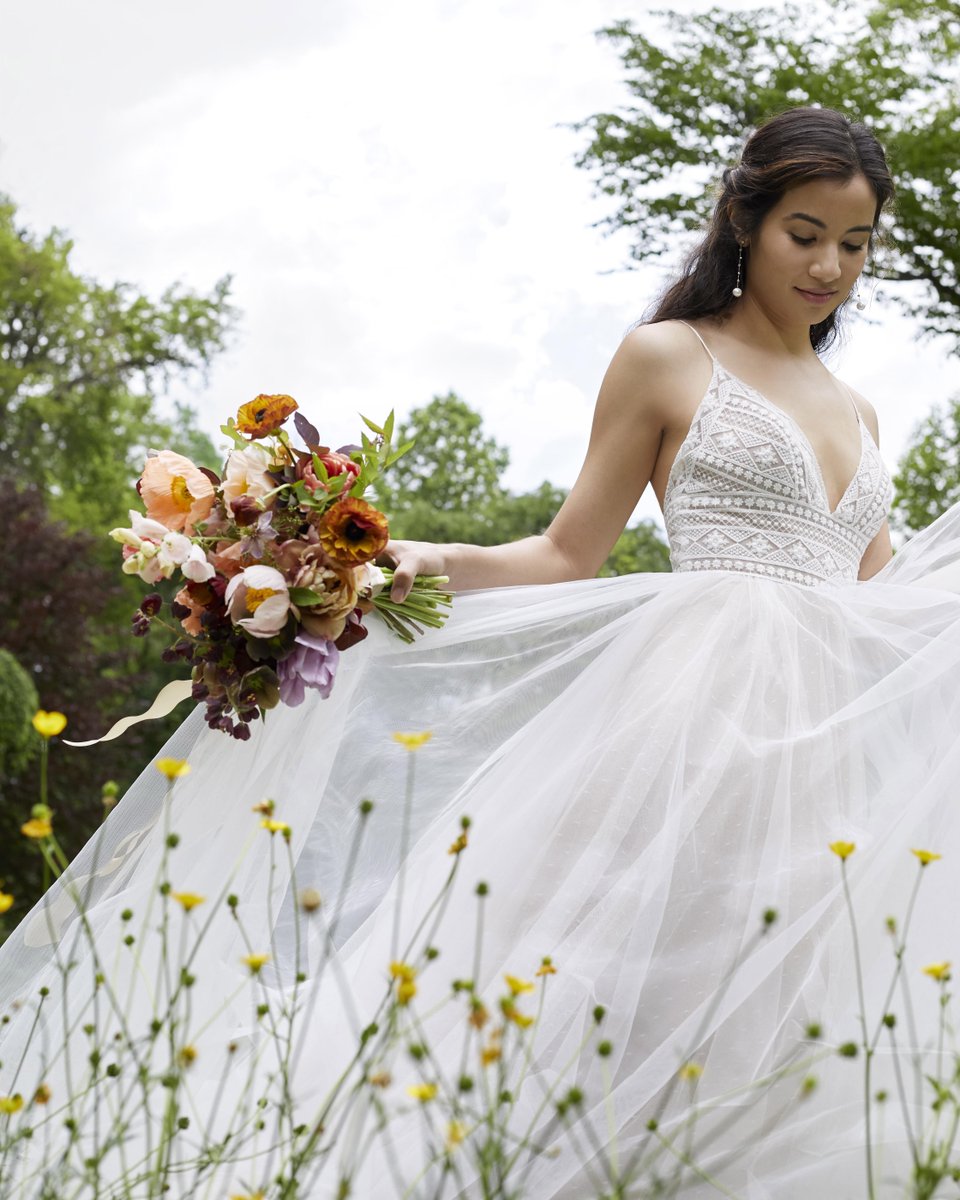 WILLOWBY Thistle Colbie Gown Nearly Newlywed